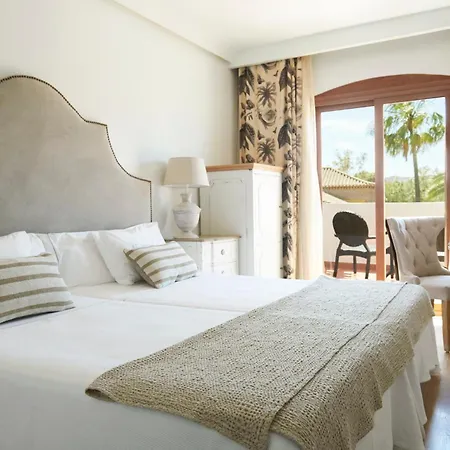 B Bou La & Hotel Viñuela