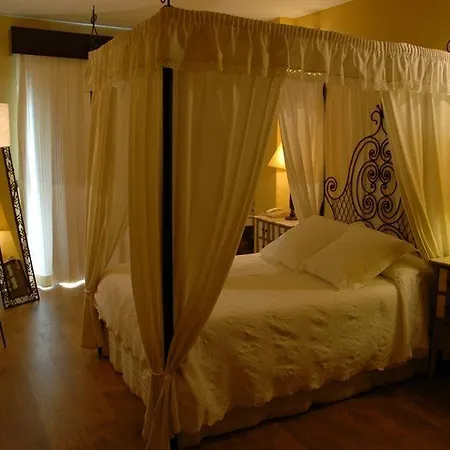 B Bou La & 4* Viñuela