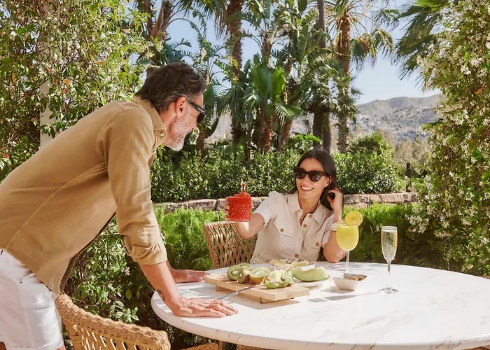 B Bou La & Hotel Viñuela