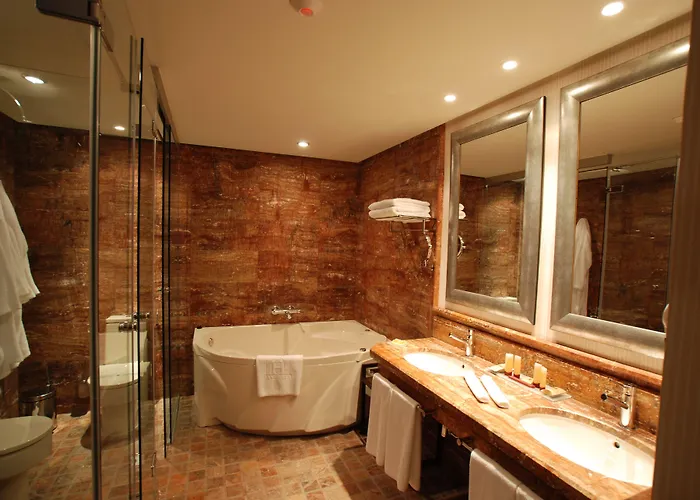 Hotel B Bou La & Viñuela