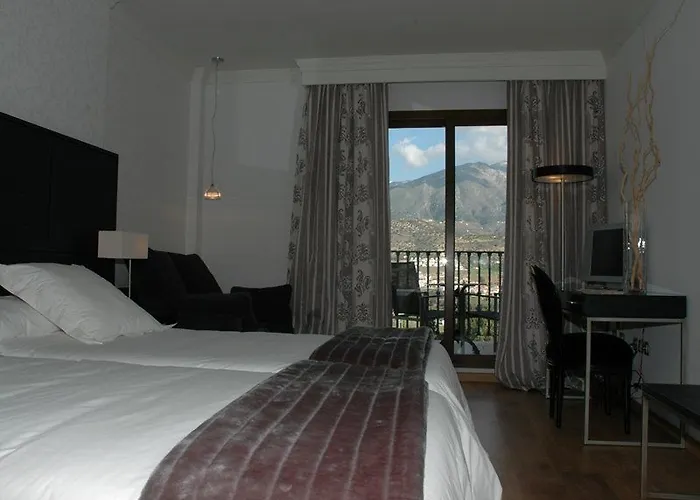 B Bou La & Hotel Viñuela