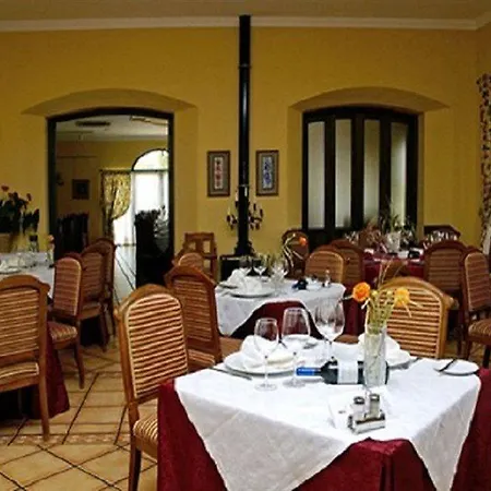 B Bou La & Otel Viñuela