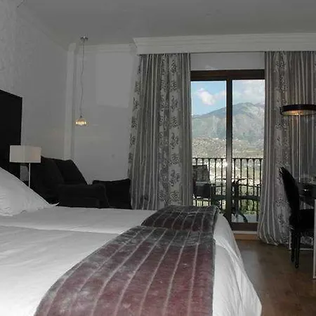 B Bou La & Otel 4*